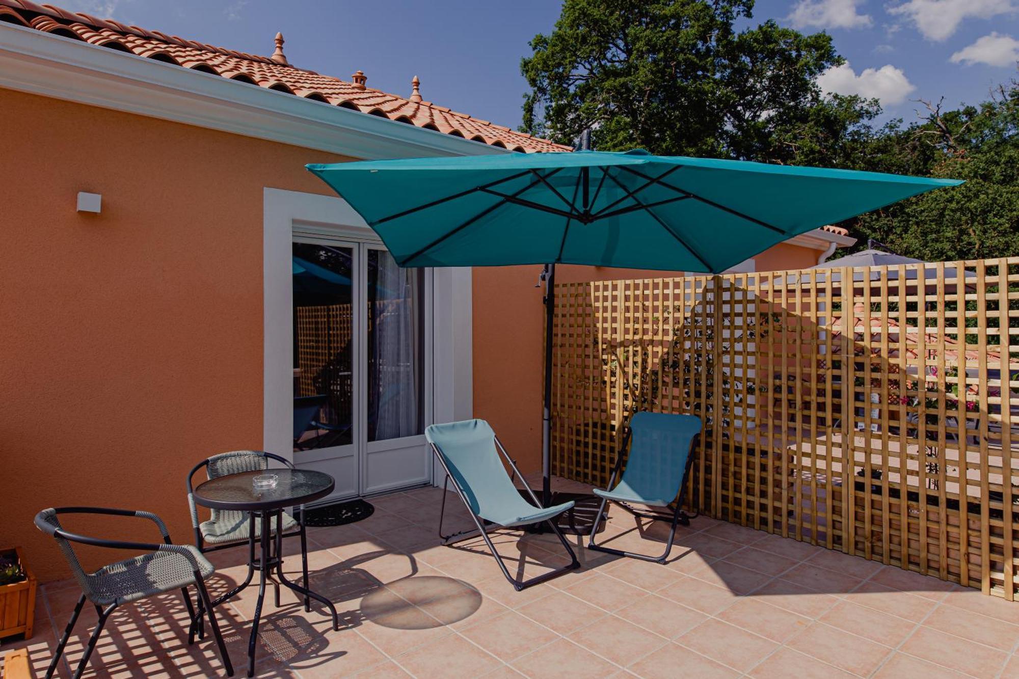 Villa Des Chenes-Adult Only Saint-Doulchard Luaran gambar