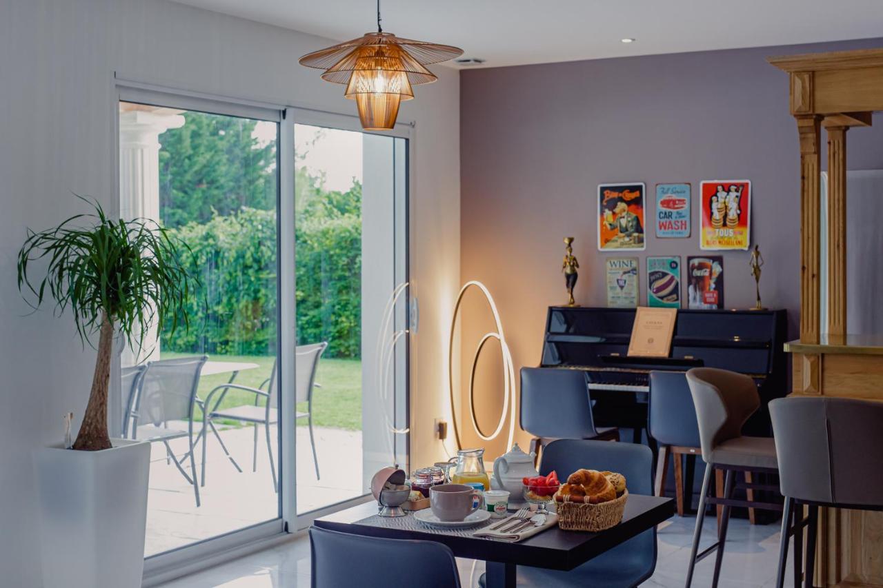 Villa Des Chenes-Adult Only Saint-Doulchard Luaran gambar