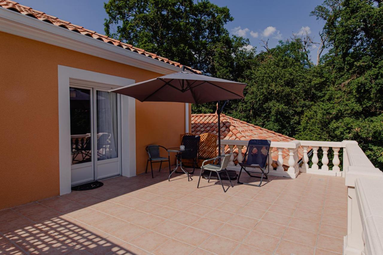Villa Des Chenes-Adult Only Saint-Doulchard Luaran gambar