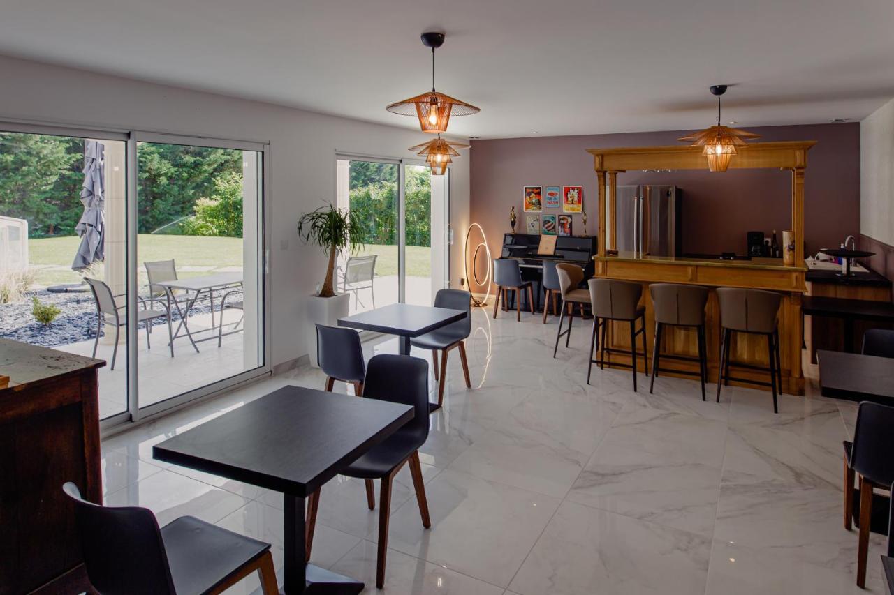 Villa Des Chenes-Adult Only Saint-Doulchard Luaran gambar